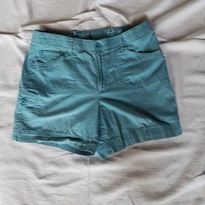 Gloria Vanderbilt women's shorts Size 10.